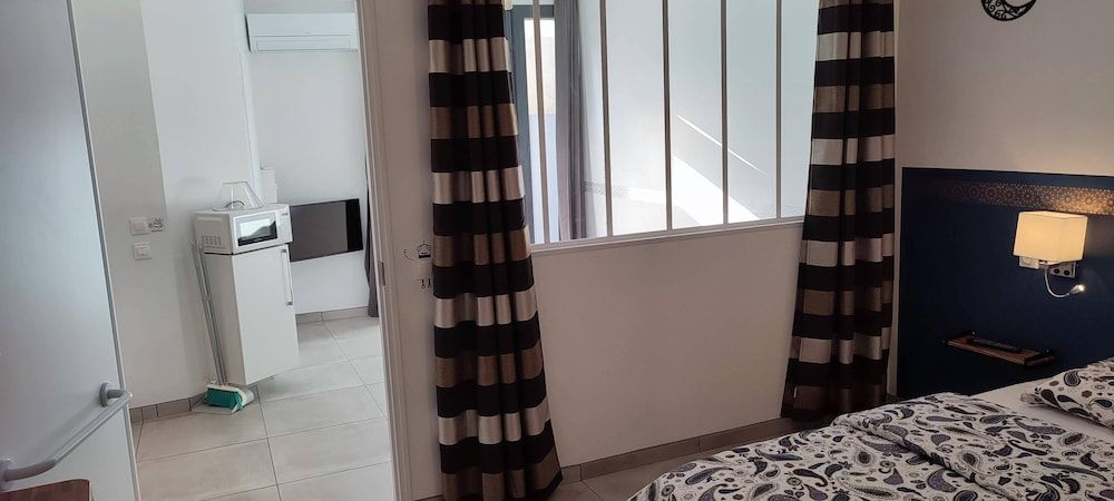 Mauguio Center Hôtel Apartment 6