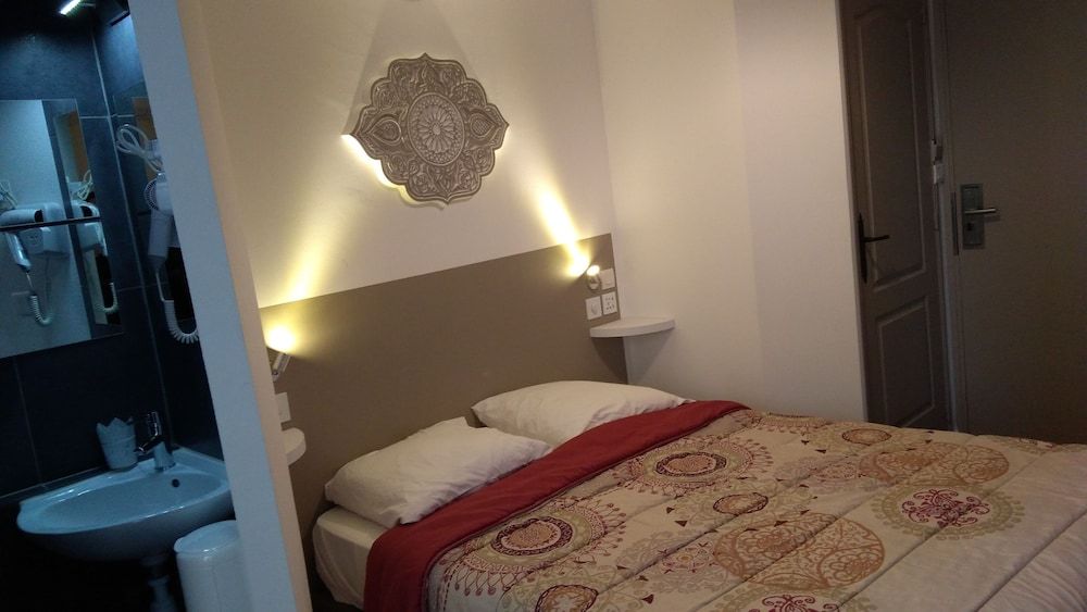 Mauguio Center Hôtel Standard Double Room 2