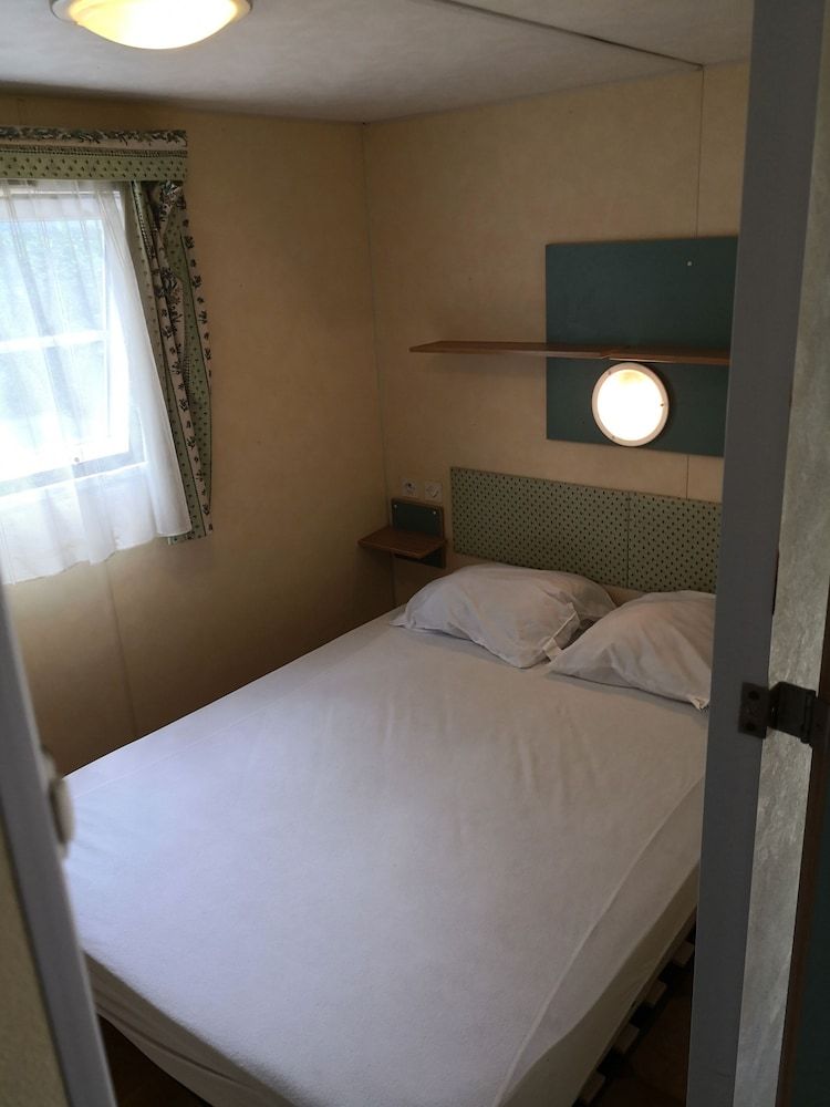 Village de vacances La Colline Des Ocres Chalet, 2 Bedrooms (Prestige) 3