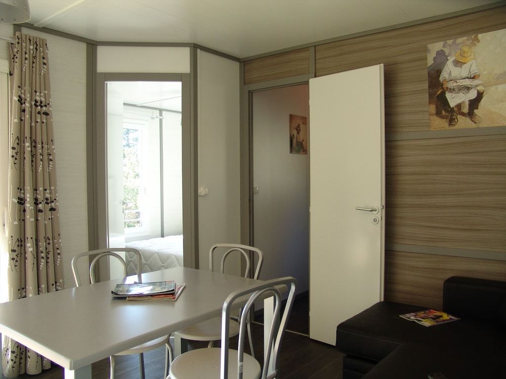 Village de vacances La Colline Des Ocres Chalet, 3 Bedrooms (Prestige) 18