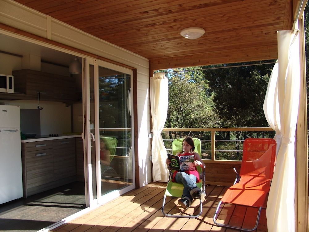 Village de vacances La Colline Des Ocres Chalet, 3 Bedrooms (Prestige) 8