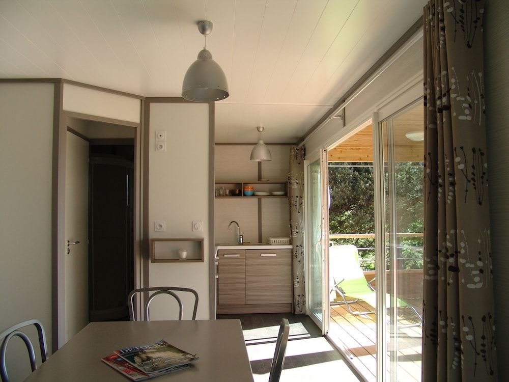 Village de vacances La Colline Des Ocres Chalet, 3 Bedrooms (Prestige) 6