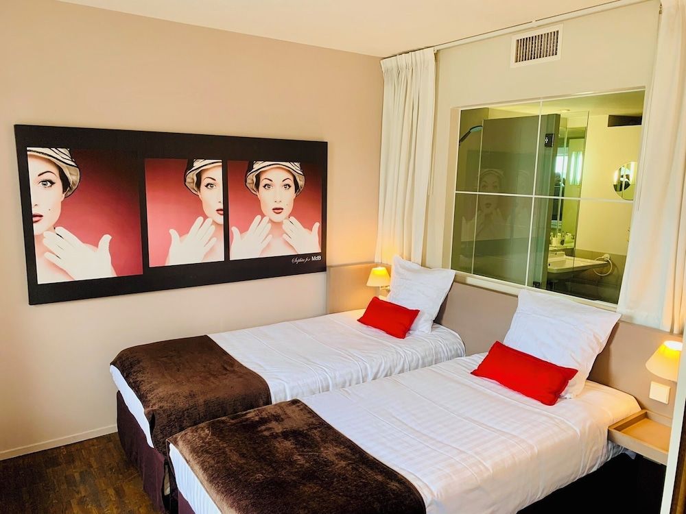 undefined Standing Hôtel Suites by Actisource 3