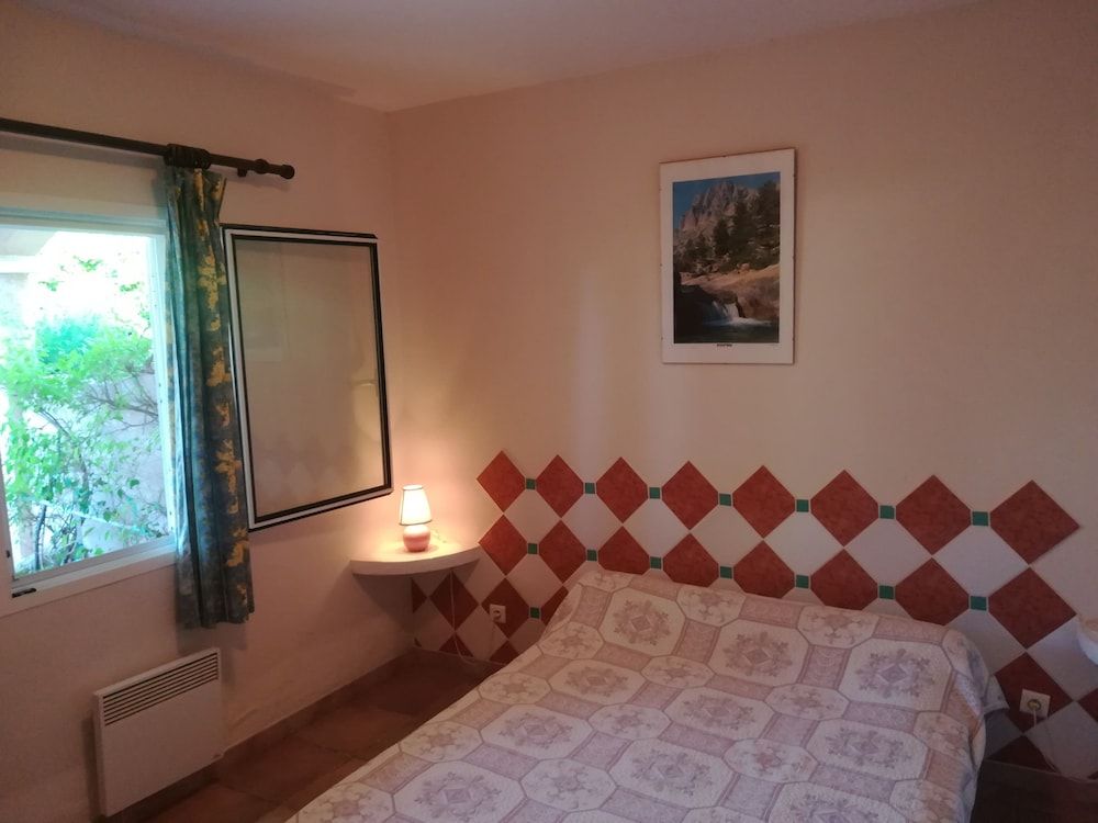 Basic Apartment