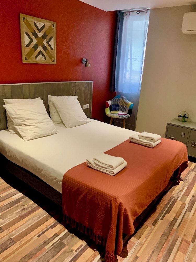 Comfort Room, 2 Bedrooms, Terrace