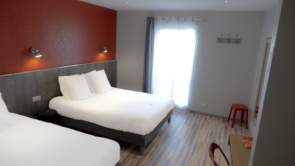 Family Quadruple Room, 2 Queen Beds