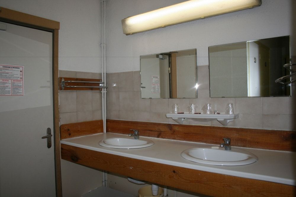 Economy Quadruple Room, Shared Bathroom