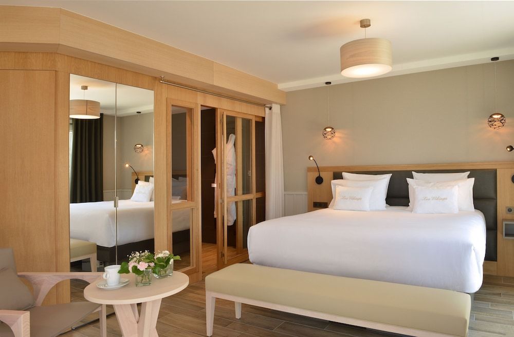 Hôtel Les Vikings Deluxe Room