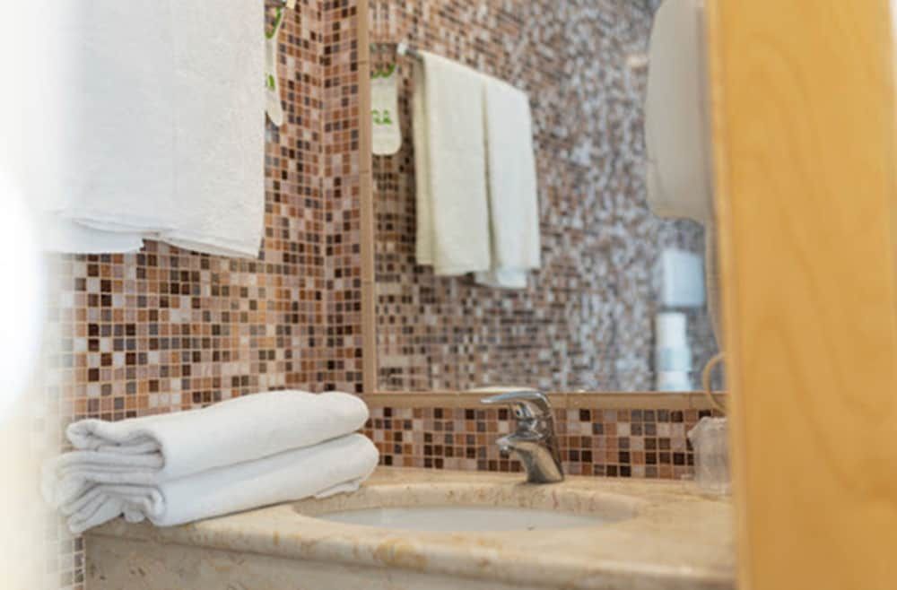 Hotel Aphrodite Small Double Room