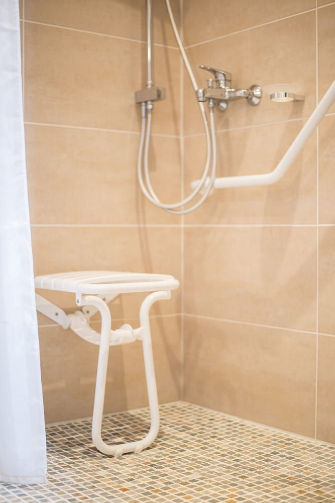 Classic Double Room, Accessible (6)