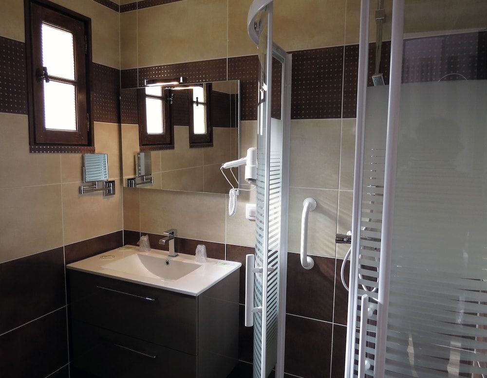 Comfort Double Room, Terrace, Pool View (14)