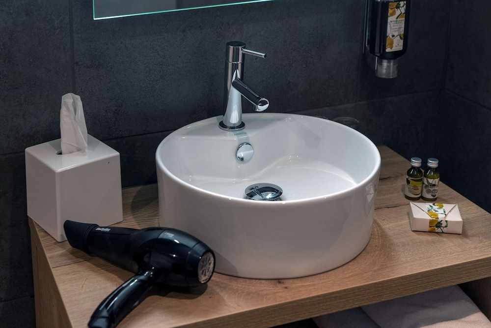 Hotel KLE, BW Signature Collection Standard Room, 1 Double Bed, Non Smoking 3