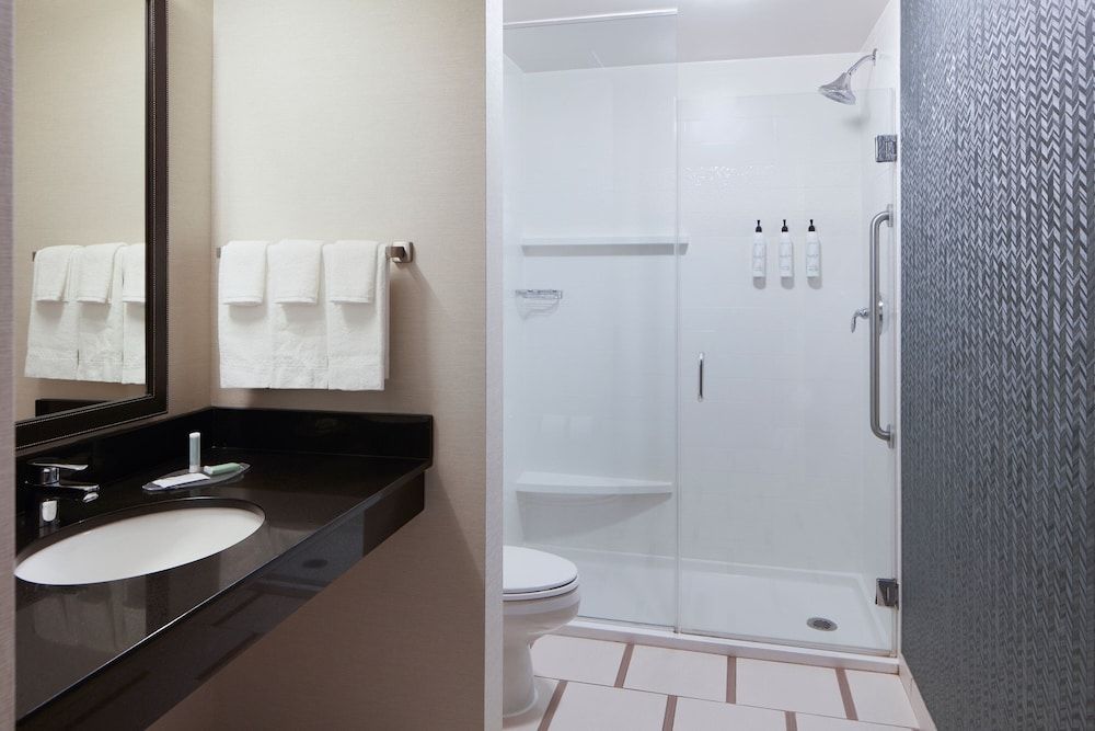 undefined Fairfield Inn & Suites by Marriott Columbus OSU 9