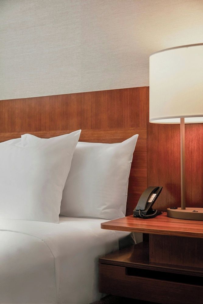 Fairfield Inn & Suites by Marriott Columbus OSU Room, 2 Queen Beds (Mobility Accessible, Tub) 5