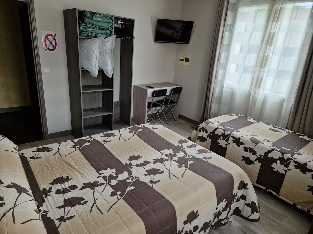 Le Faubourg Triple Room 5