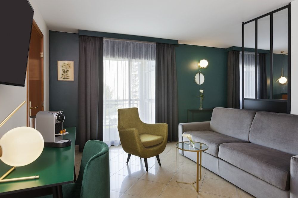 undefined Nehô Suites Cannes Croisette 6