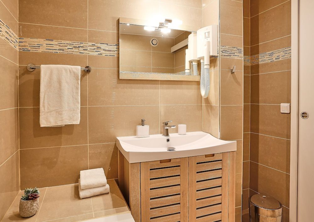 Apartments du Louvre - St-Honoré Duplex, 1 Bedroom 3