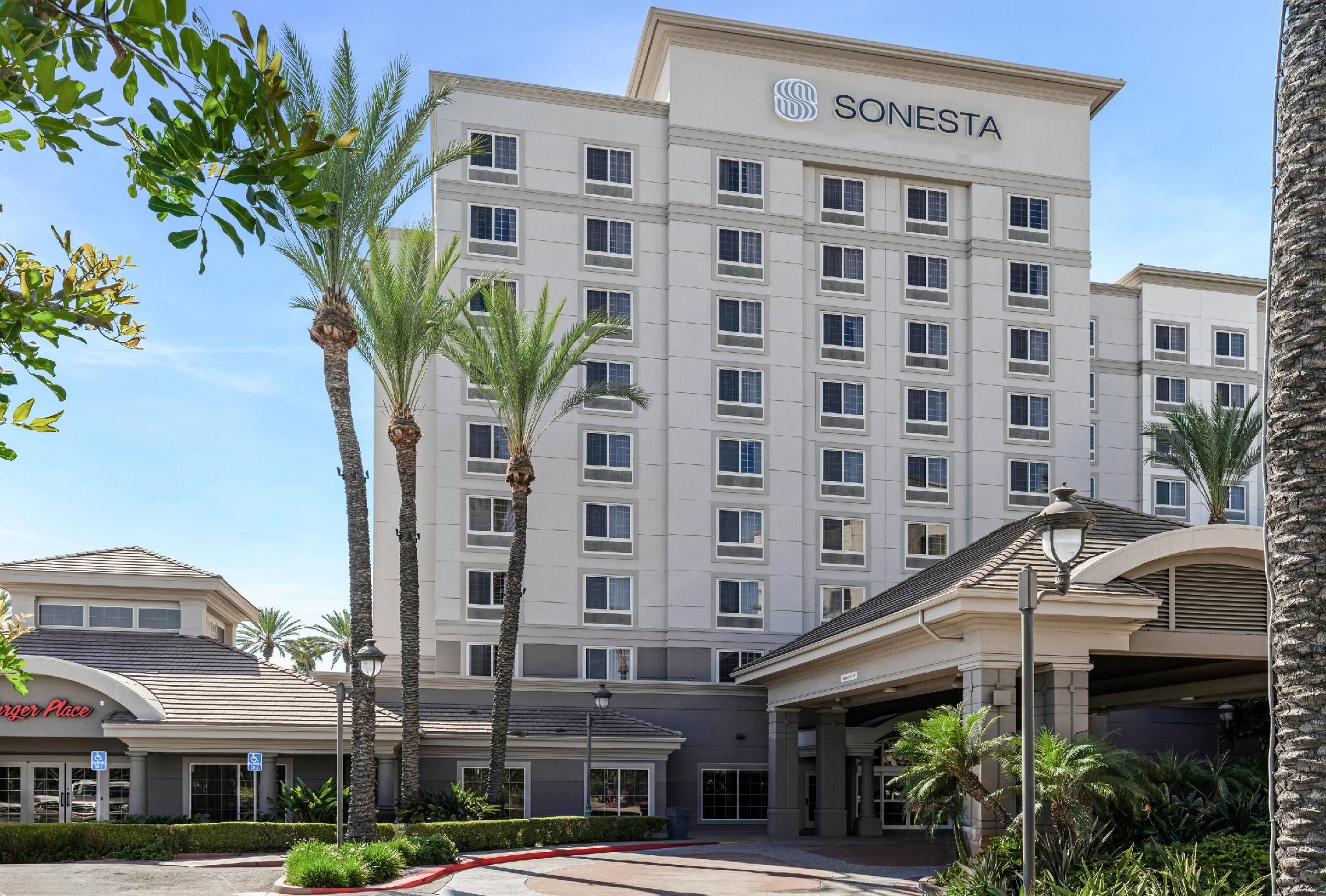 undefined Sonesta Anaheim Resort Area 2