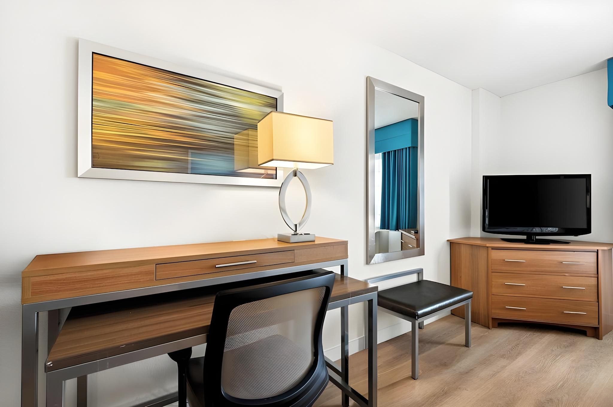 undefined Sonesta Anaheim Resort Area 6