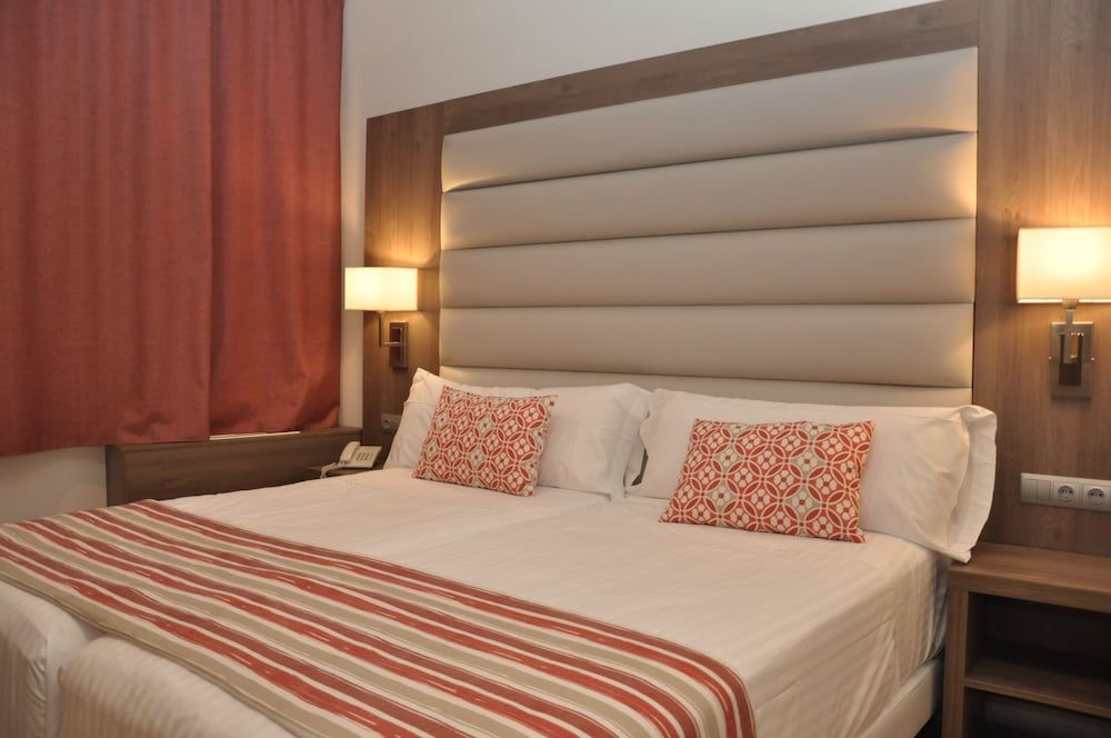 Hotel Selu Standard Twin Room 12