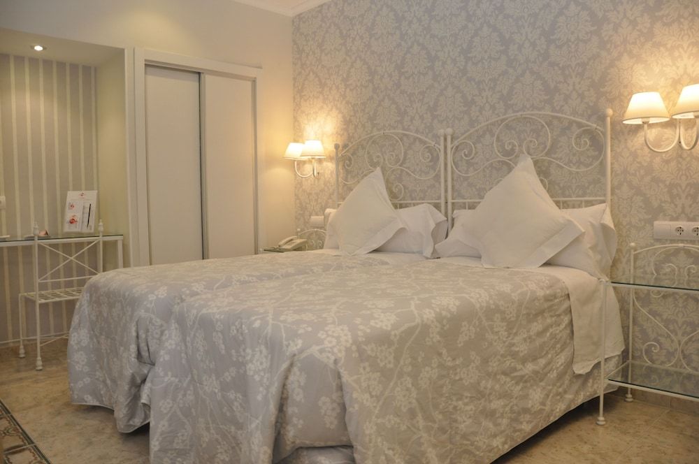 Hotel Selu Standard Twin Room 11