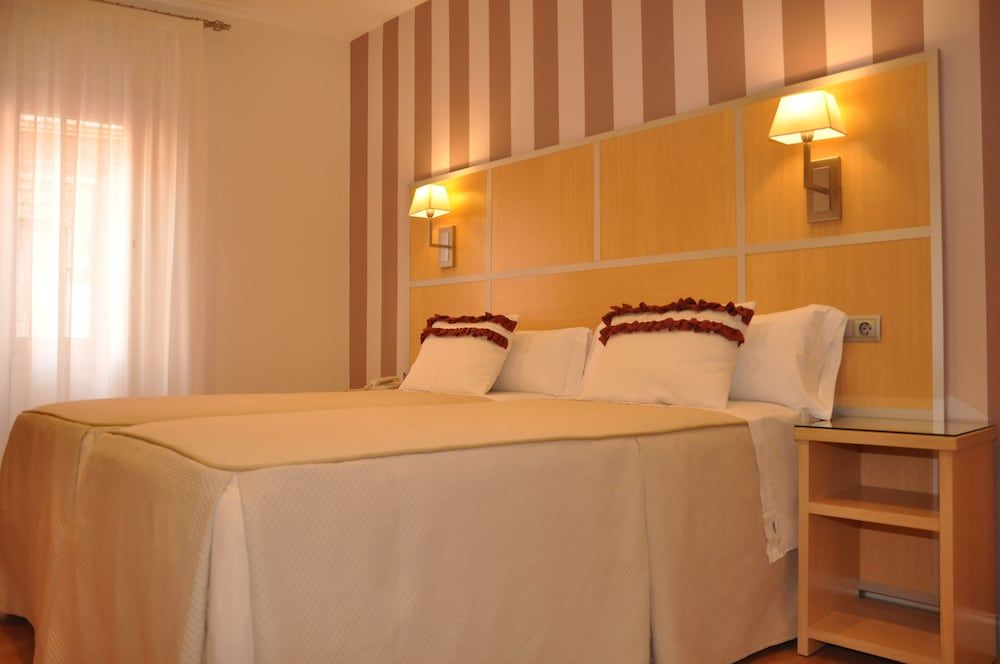 Hotel Selu Standard Twin Room 4