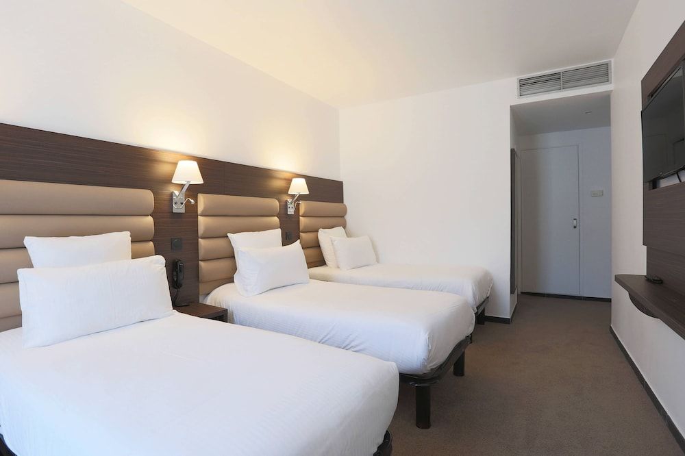 Hotel Annexe Nice Standard Triple Room 3