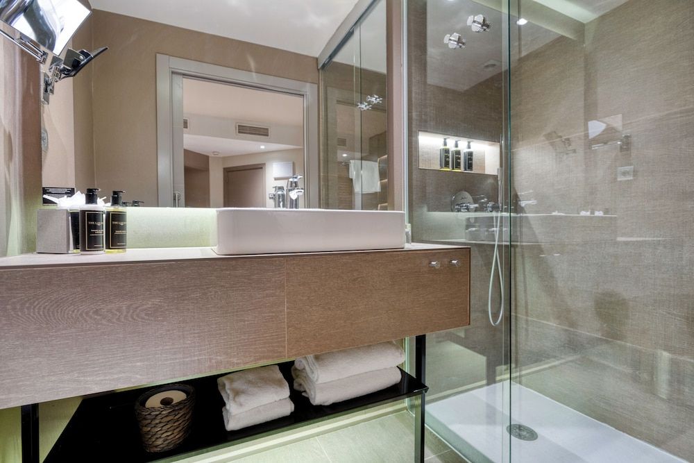 Hotel America Barcelona Economy Double Room (Interior) 5