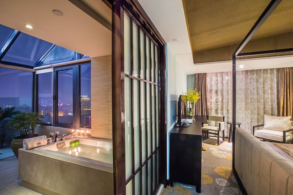 undefined Hangzhou Hua Chen International hotel 9