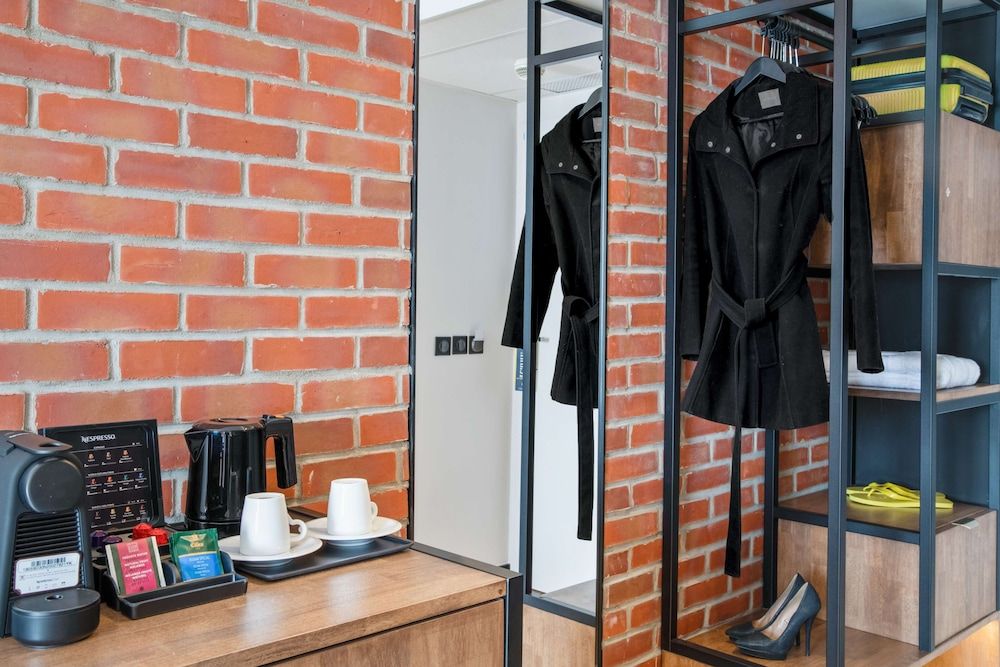 Golden Tulip Warszawa Centrum Superior Room, 2 Twin Beds 12