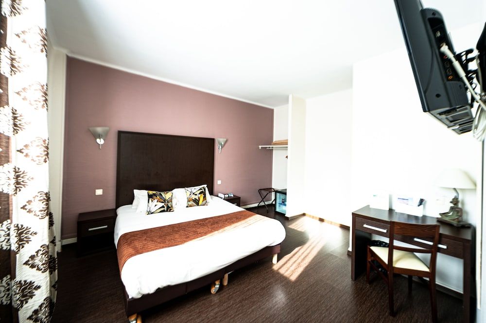 Brit Hotel Confort Auclair Gueret Comfort Double Room, Garden View 4