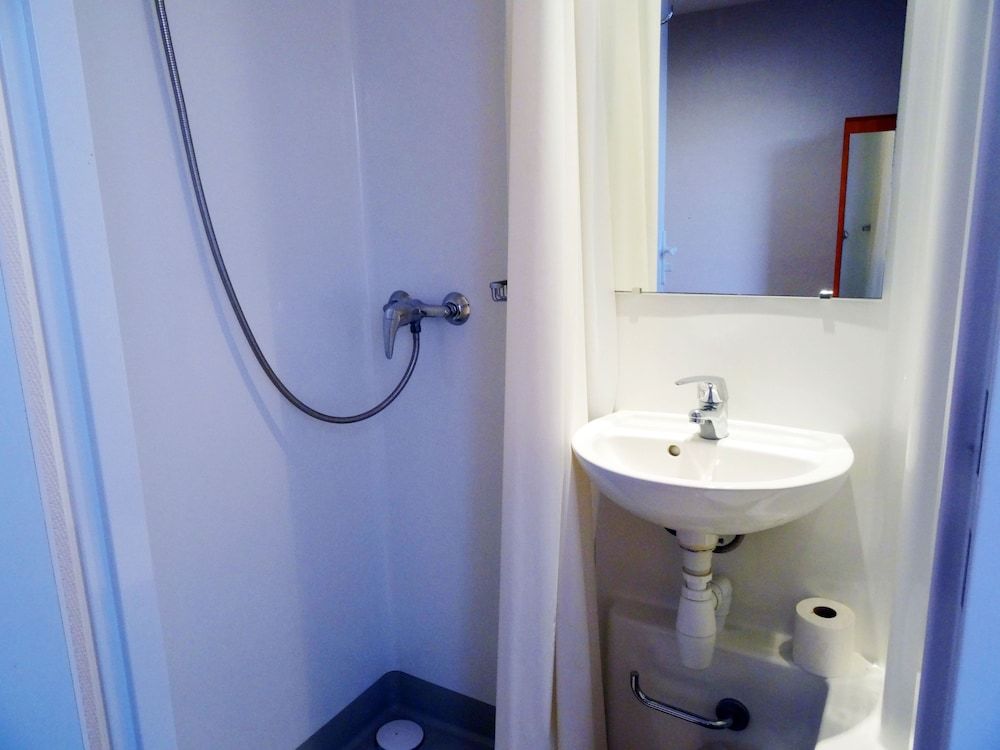 Hôtel Ermitage Single Room 10