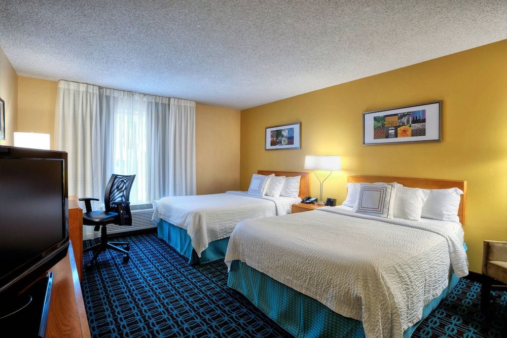 Room, 2 Double Beds (Mobility/Hearing Accessible, Tub)