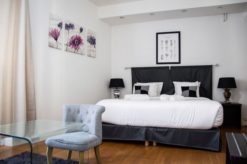 Hôtel Le Tivoli Suite 4