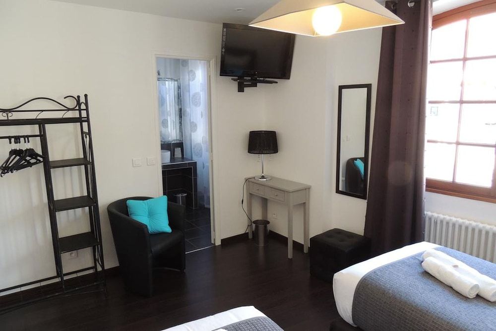 Hôtel Le Tivoli Twin Room 12