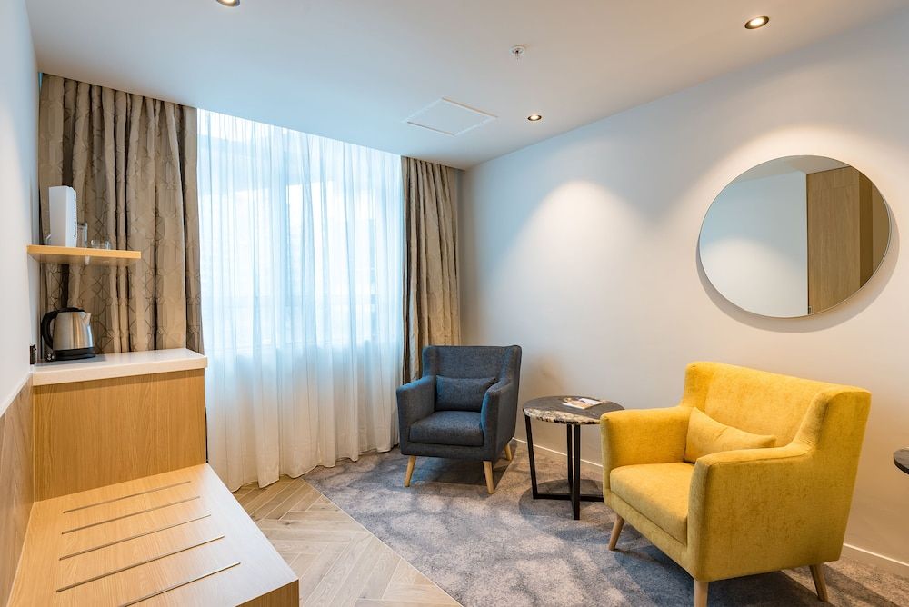 Legacy Airedale Hotel Auckland Classic Studio, 1 King Bed 4