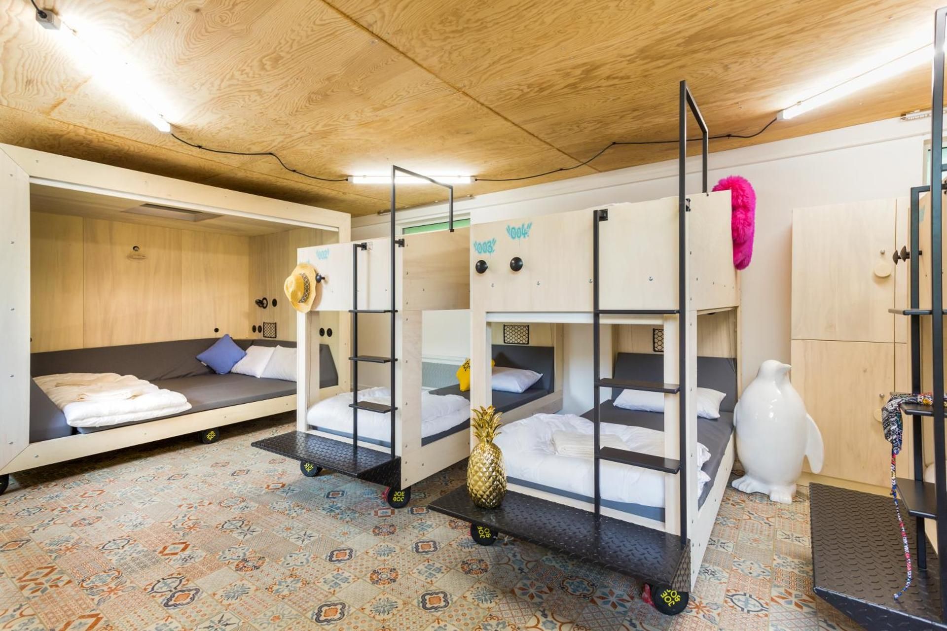 Private Dorms for 12 people with shared Bathroom