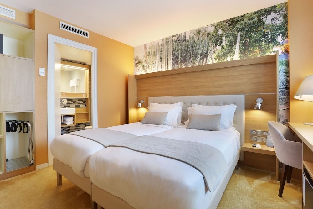 undefined Les Jardins de Mademoiselle Hotel & Spa 5