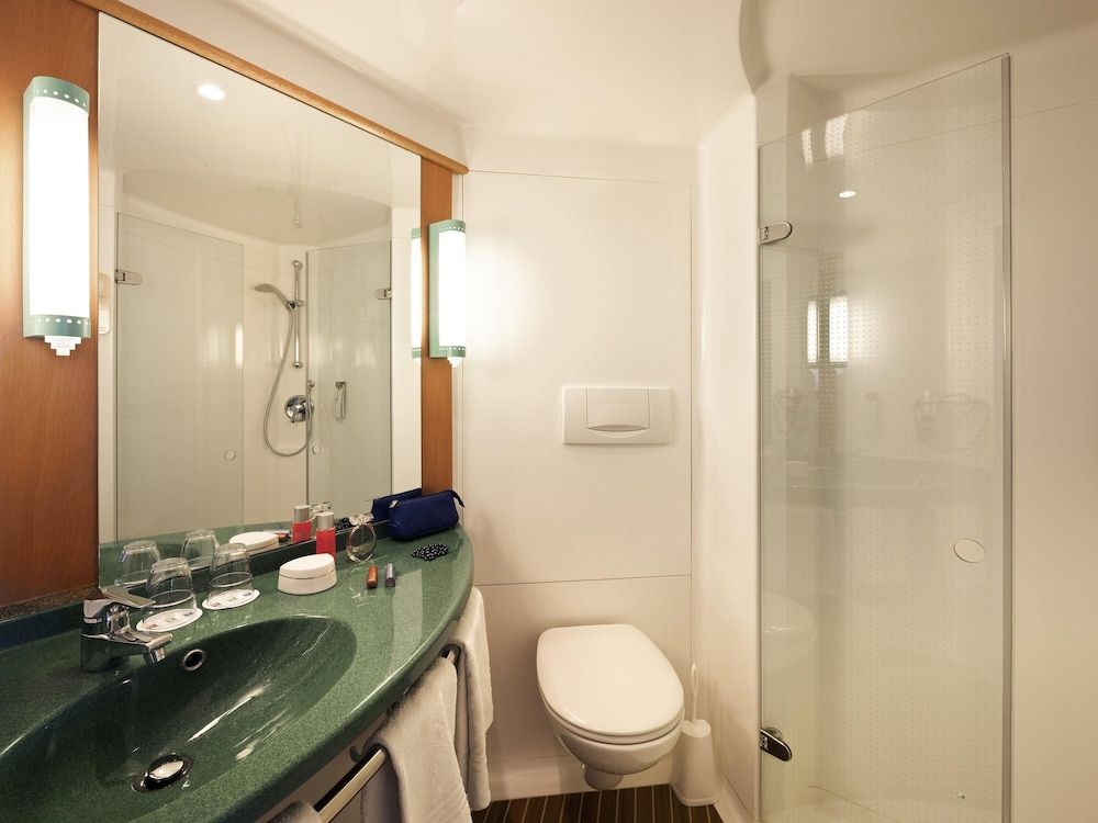 ibis Berlin Spandau Standard Double Room, 1 Double Bed 8