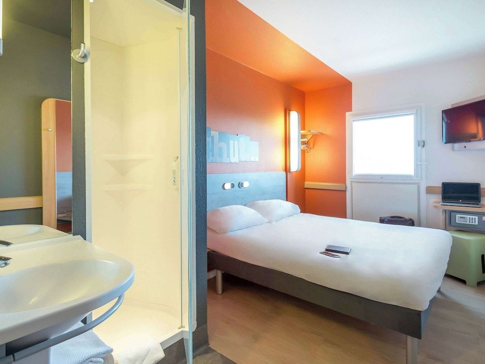 Ibis Budget Marseille L'estaque Twin Room, 2 Twin Beds 7