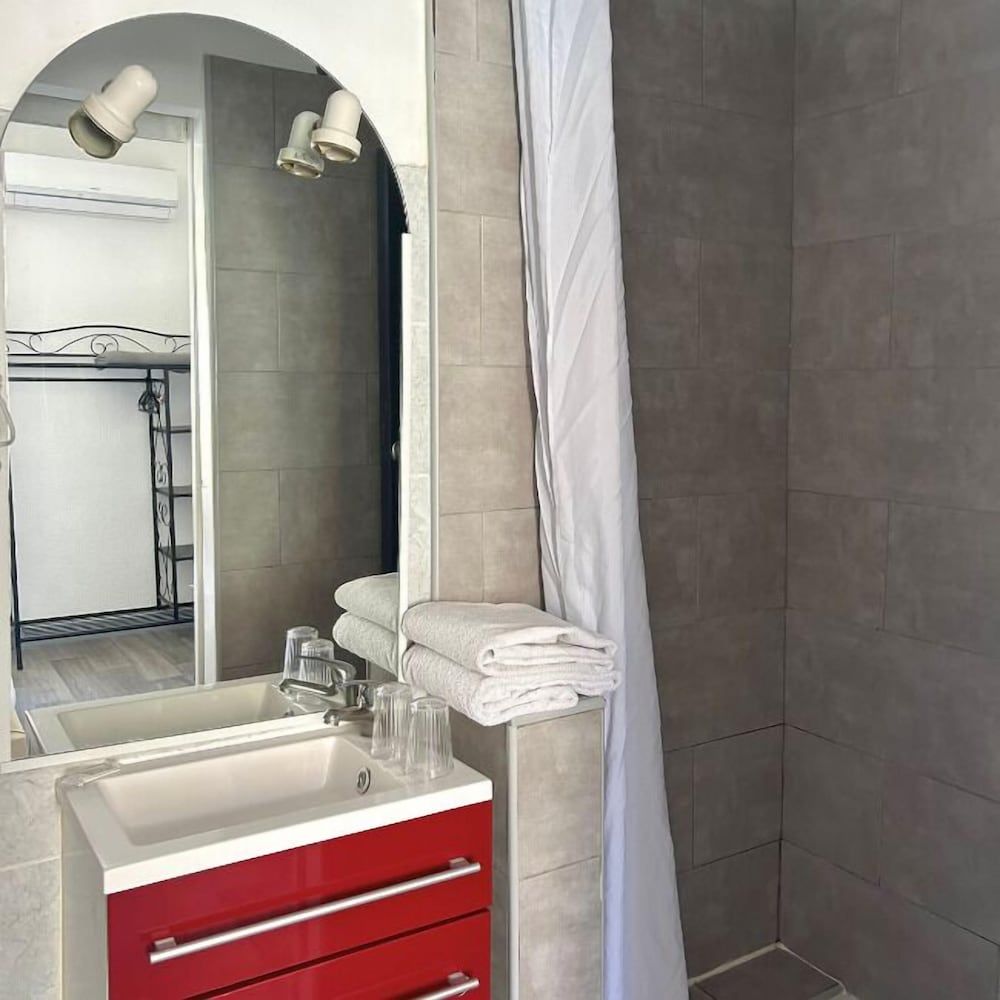 Hôtel Le Carnon Double Room 7