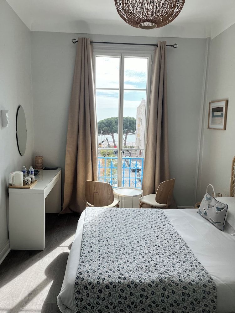 Classic Double Room, 1 Double Bed, Sea Facing