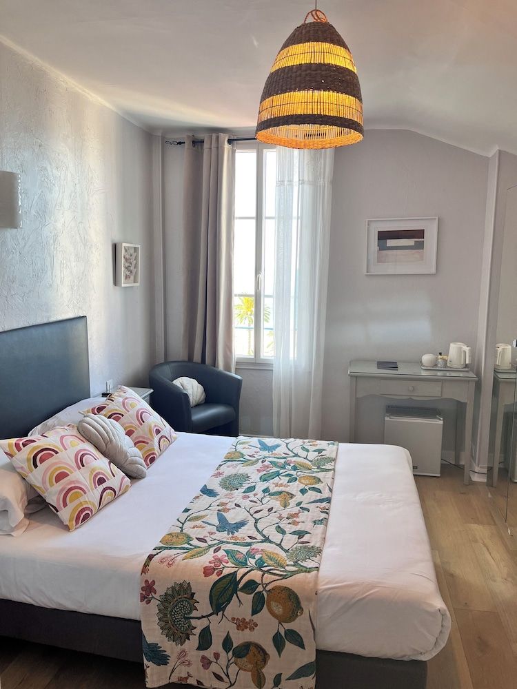 Mansard Roofed Double room, Sea view (4th floor without Lift)