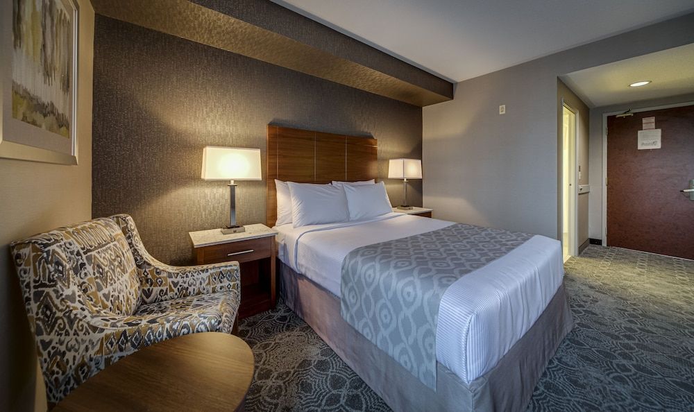 undefined Monte Carlo Inn Toronto - Markham
