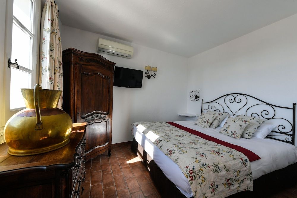 Suite, Ensuite (CJS)