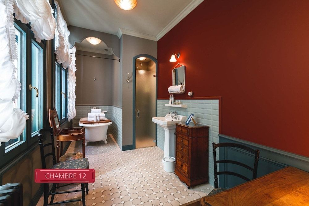 Hôtel Bayard Bellecour Traditional Double Room, Courtyard View 8