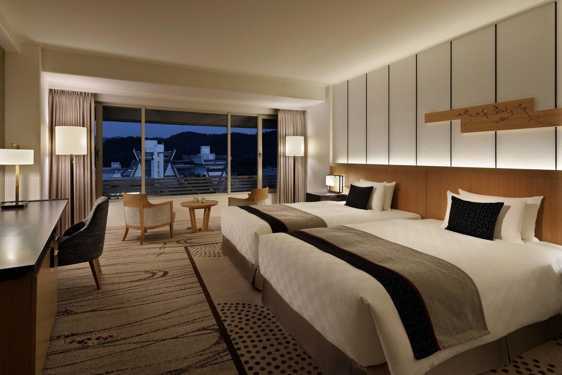 2 Bedroom Presidential Suite, Bedroom 1: 2 Twin, Bedroom 2: 2 Twin, Mountain View
