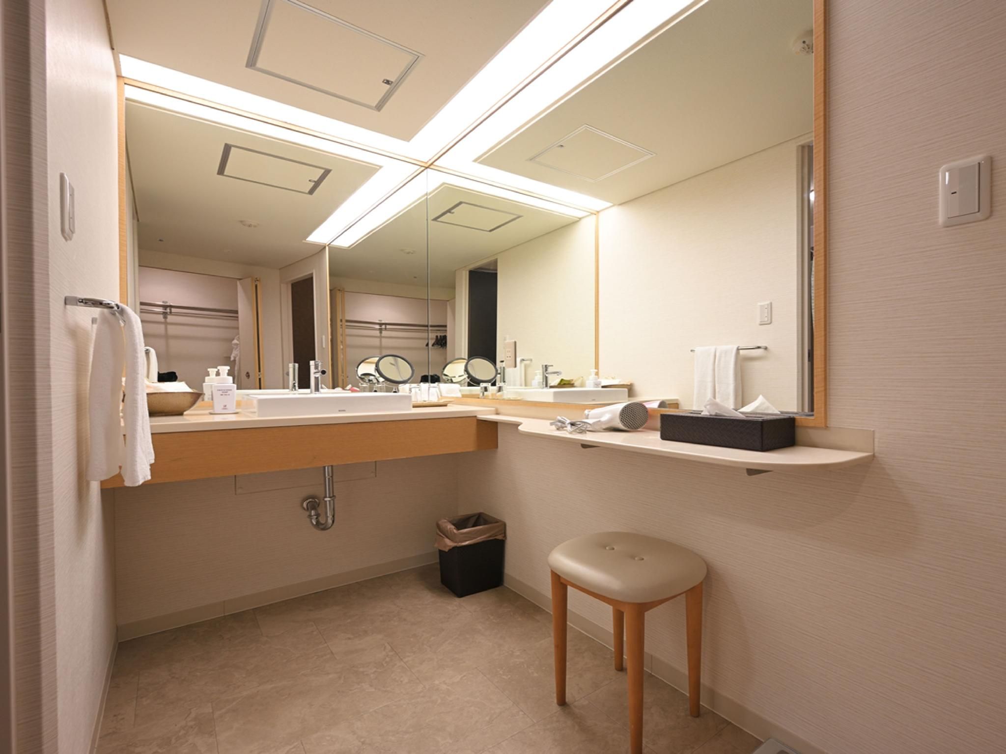 Guest room, Quad, Guest room, 2 Twin