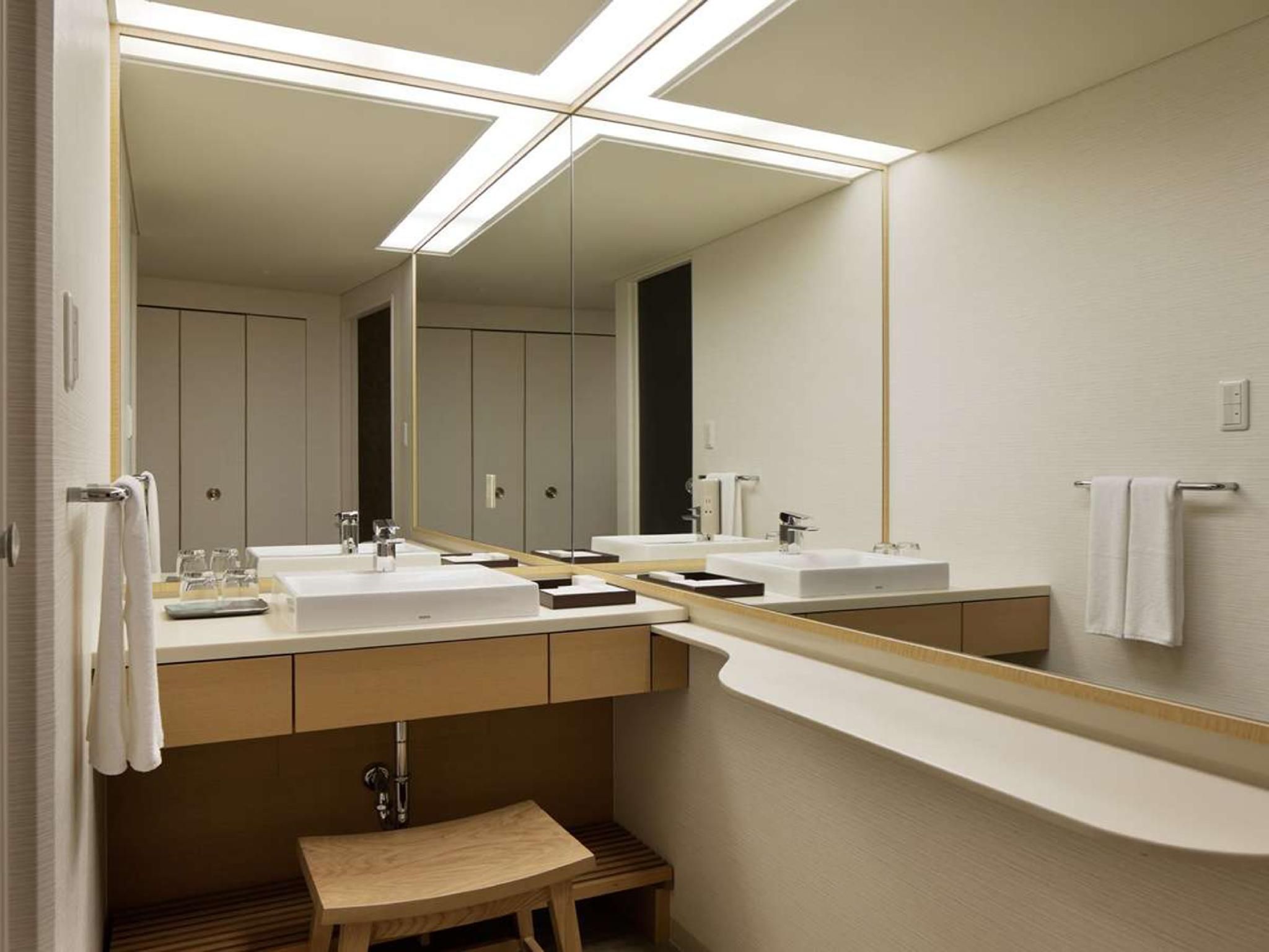 Deluxe Shower Cubicle, Deluxe Guest room, 2 Twin