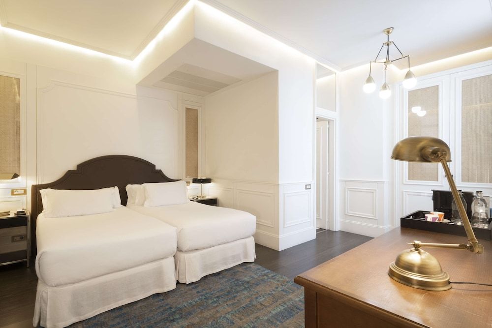 undefined H10 Villa de la Reina Boutique Hotel 7